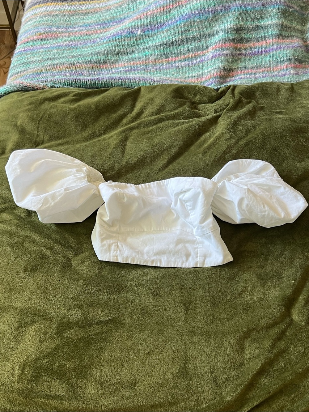 Abercrombie & Fitch White Smocked Crop Top with Puff Sleeves